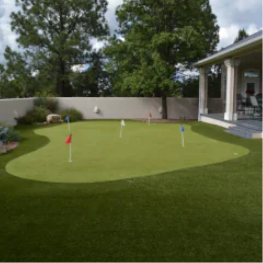 Building the Ideal Backyard Putting Green That Matches Your Las Vegas Landscape