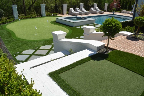 Las Vegas backyard tee box